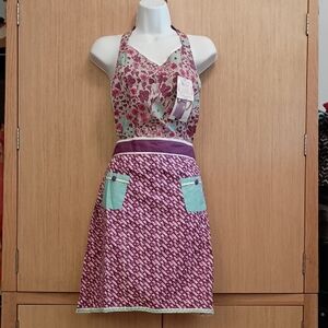 NWOT Mukitchen "Sophia" Purple And Green Bib Apron
